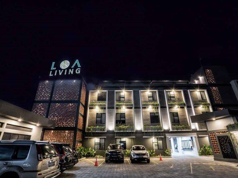 Отель Loa Living Solo Baru Grogol Экстерьер фото